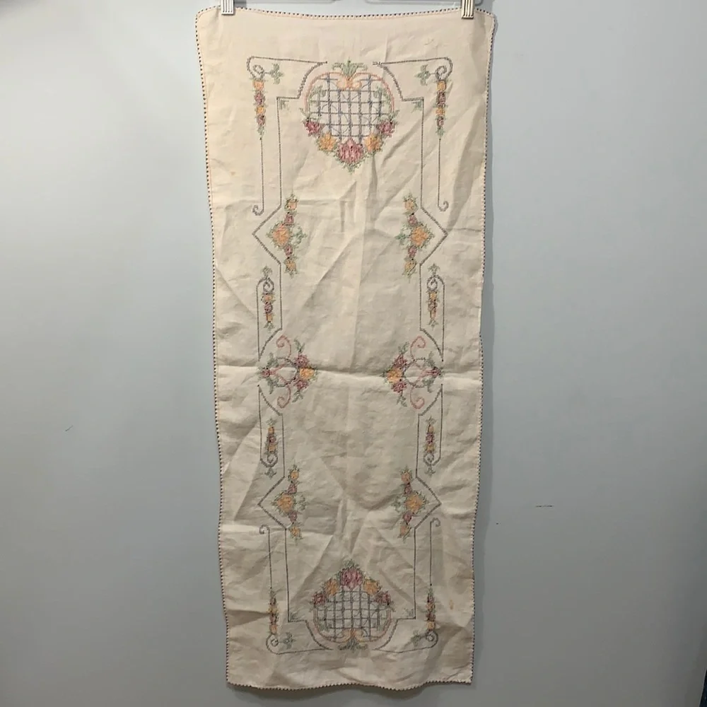Vintage Cross-stitch Floral Pineapple Hearts Linen Tea Towel Runner 39.5” x 16”